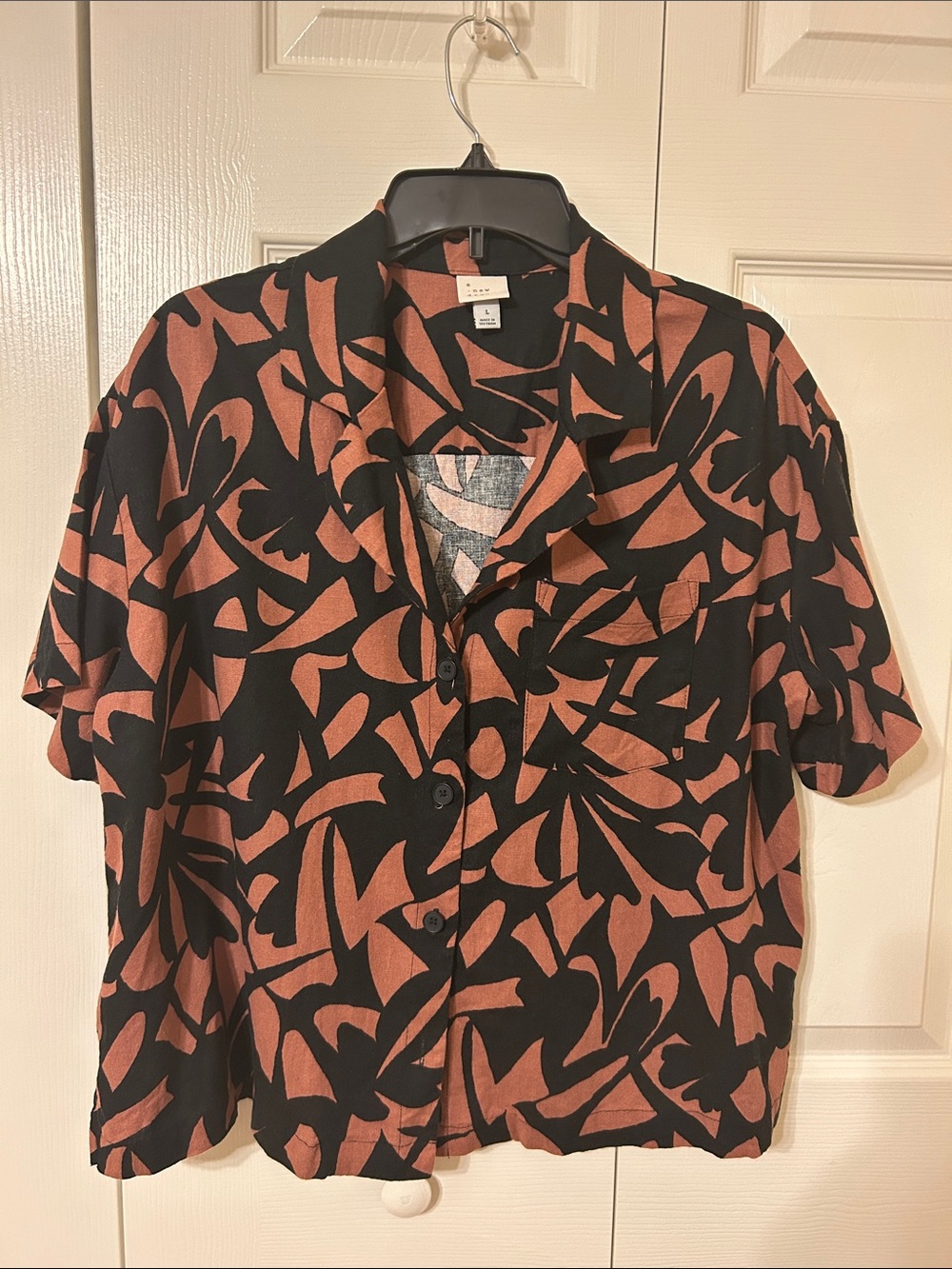 a new day Black and Brown Abstract Short Sleeve Button-Down Shirt